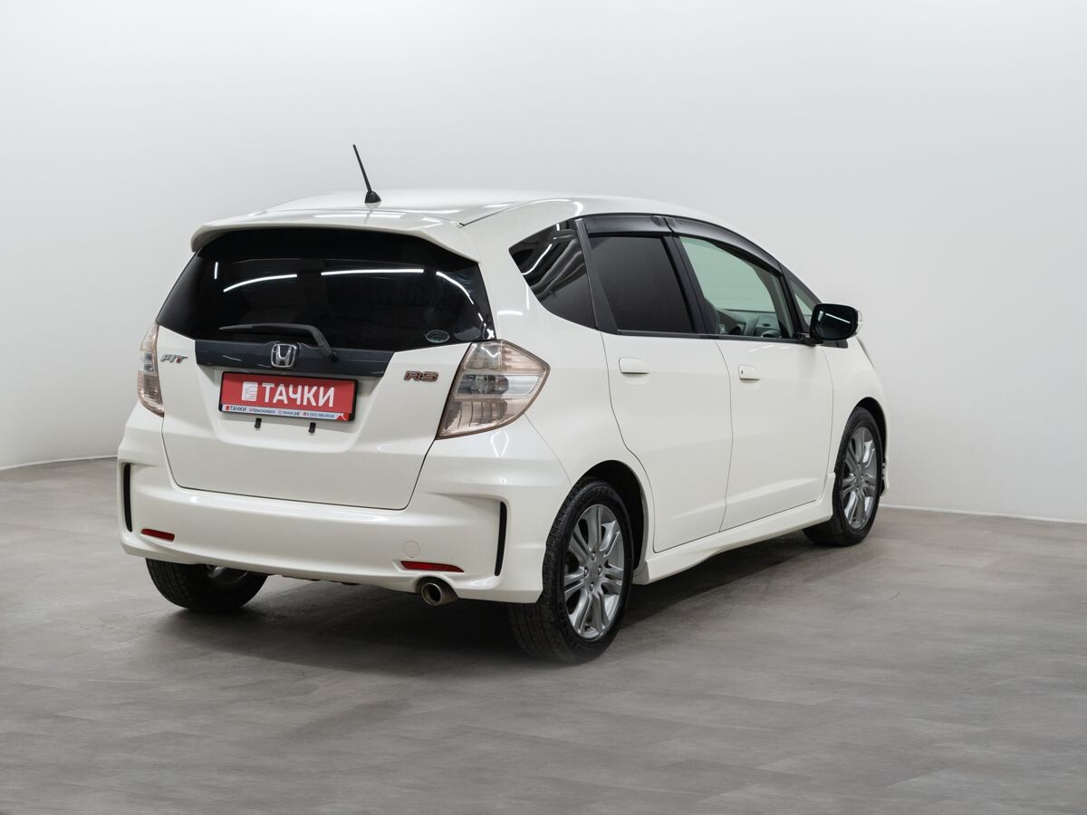 Honda Fit 2011 - фото автомобиля