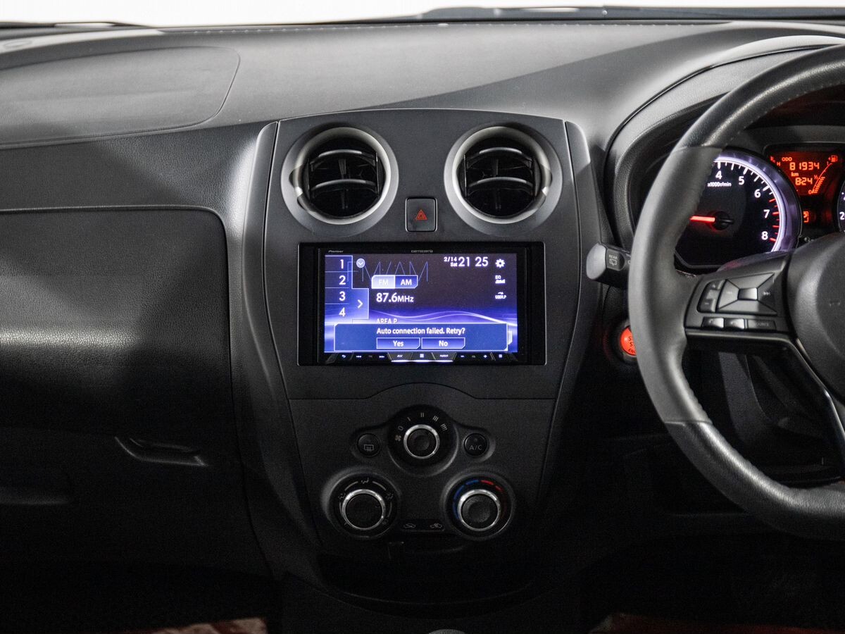 Nissan Note 2019 - фото автомобиля