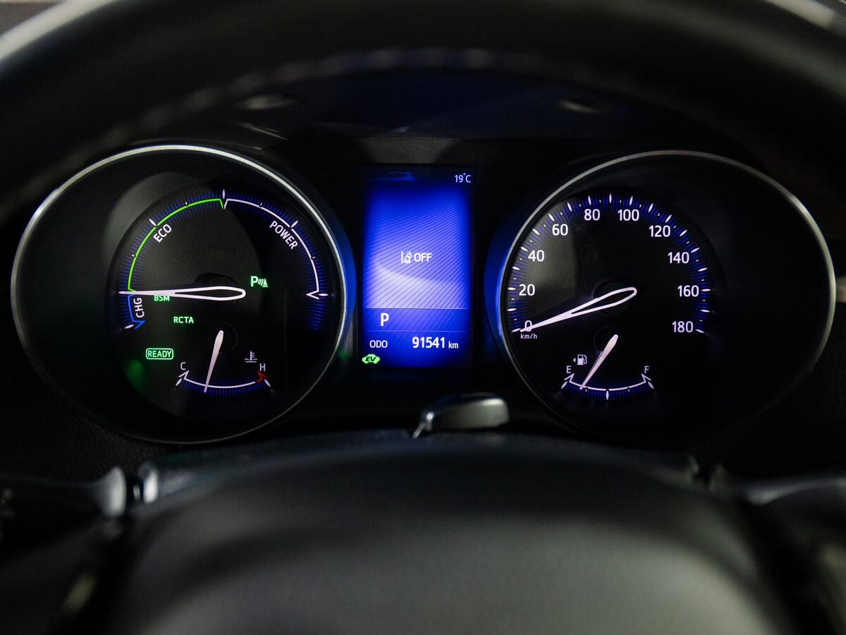 Toyota C-HR 2018 - фото автомобиля