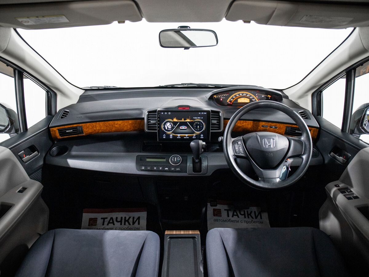 Honda Freed 2008 - фото автомобиля