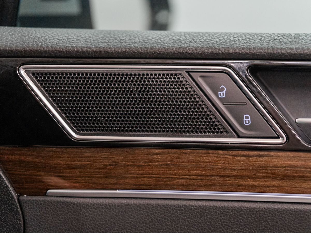 Volkswagen Passat 2016 - фото автомобиля