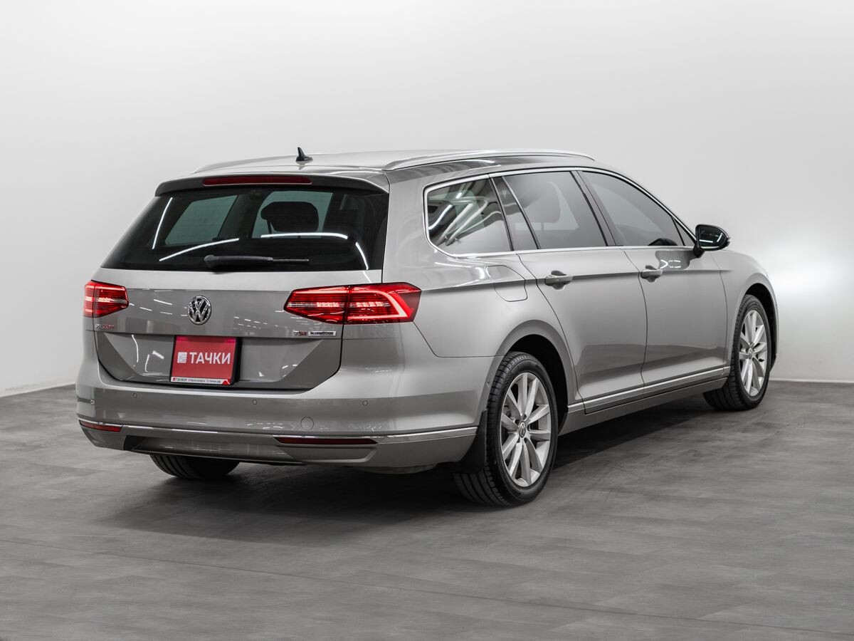 Volkswagen Passat 2016 - фото автомобиля