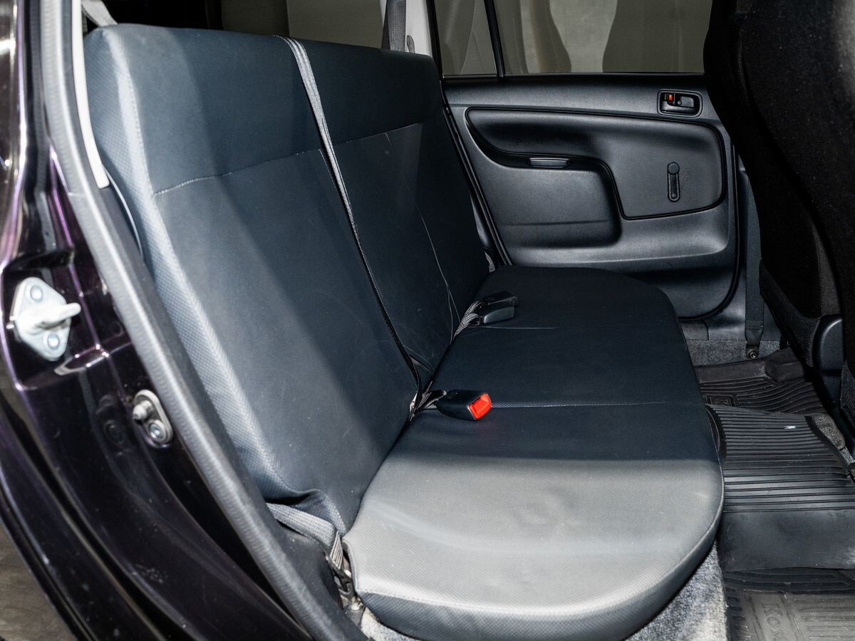 Toyota Succeed 2016 - фото автомобиля