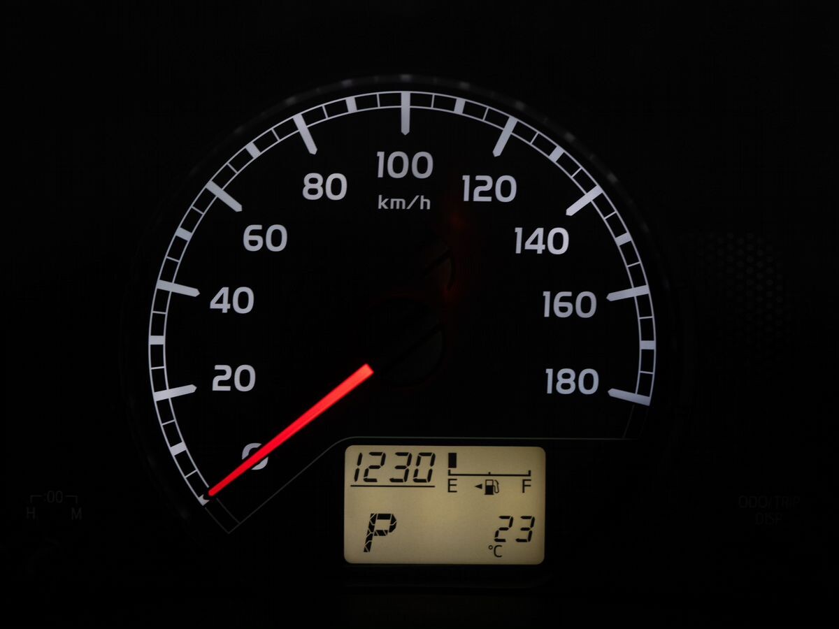 Toyota Succeed 2016 - фото автомобиля