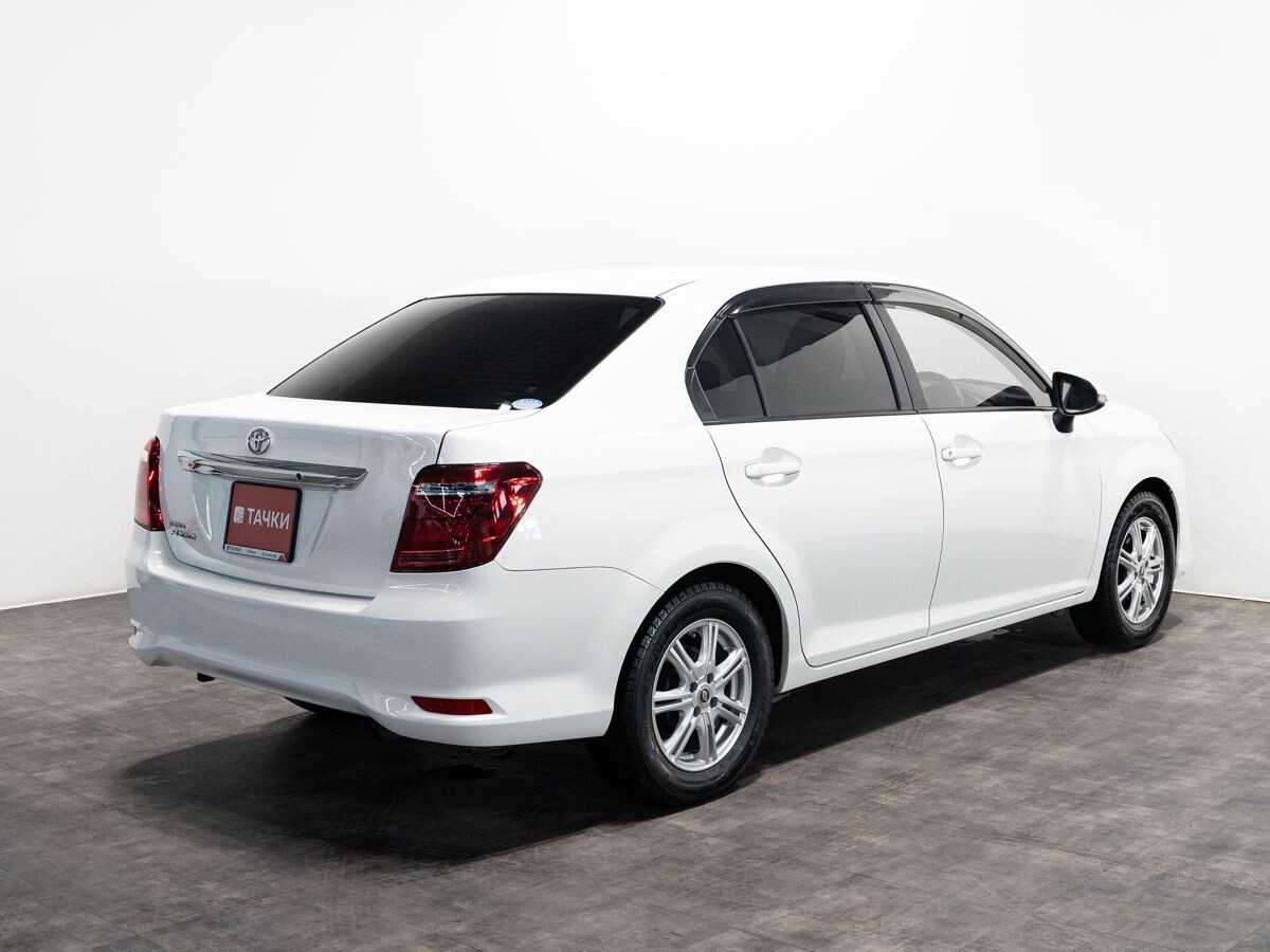 Toyota Corolla 2017 - фото автомобиля