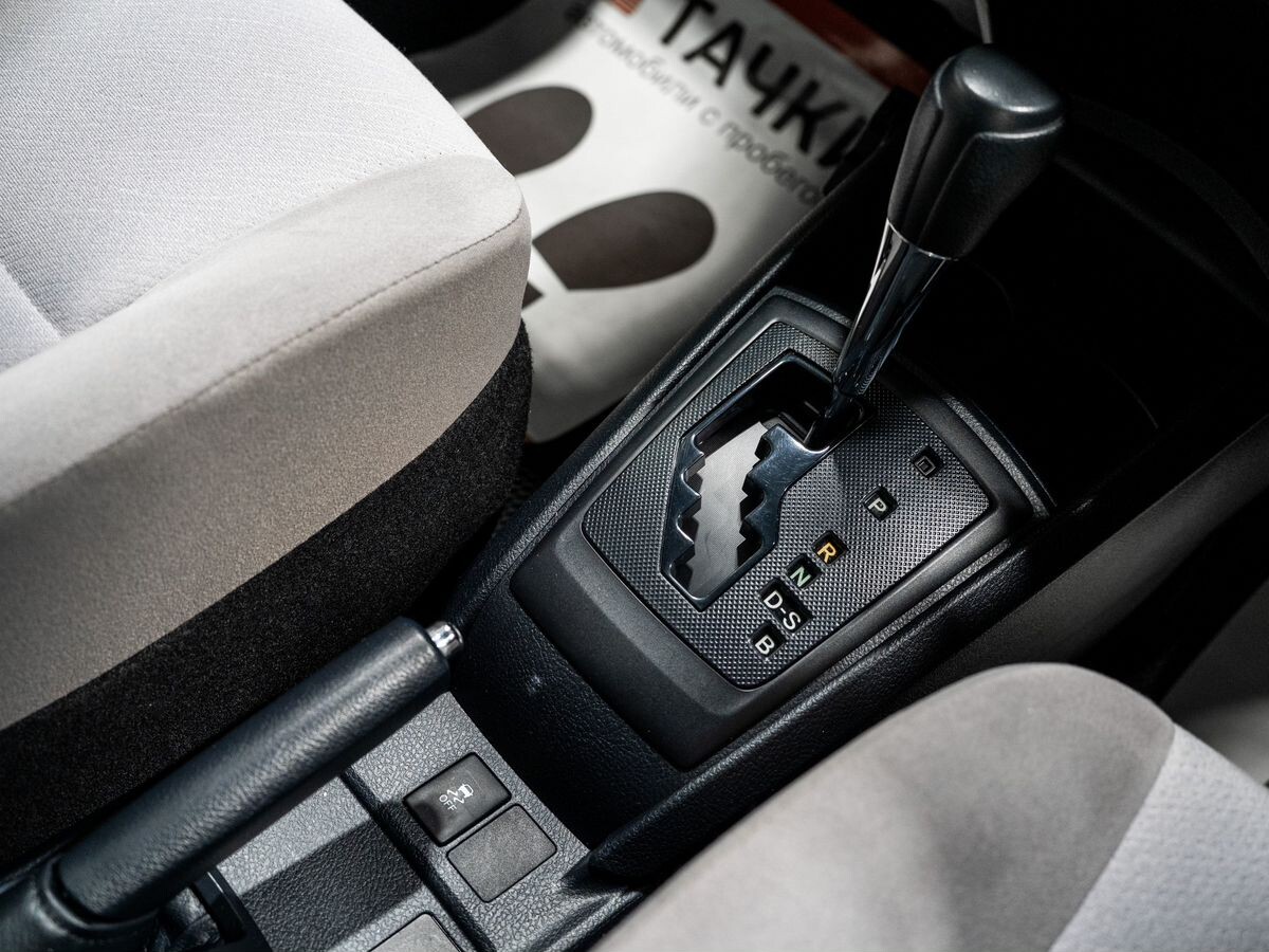 Toyota Corolla 2017 - фото автомобиля