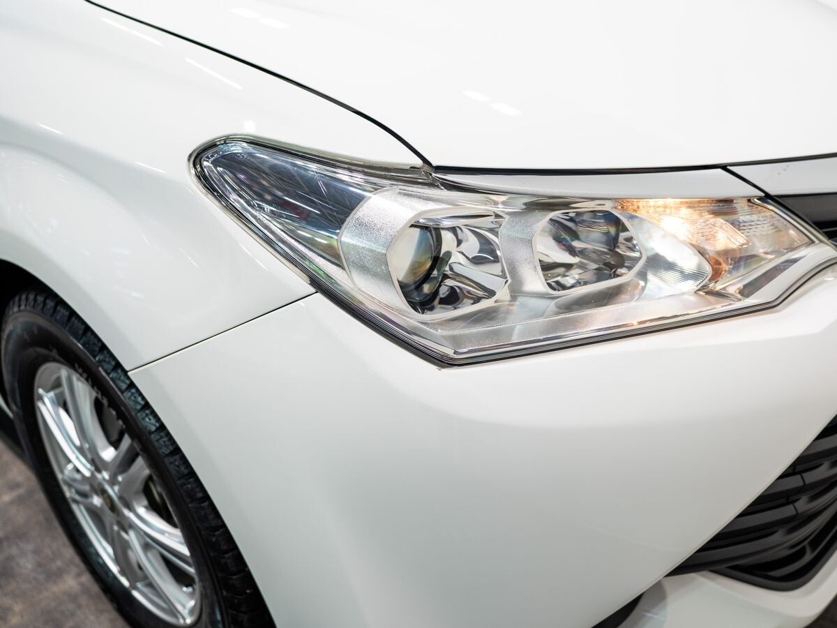 Toyota Corolla 2017 - фото автомобиля