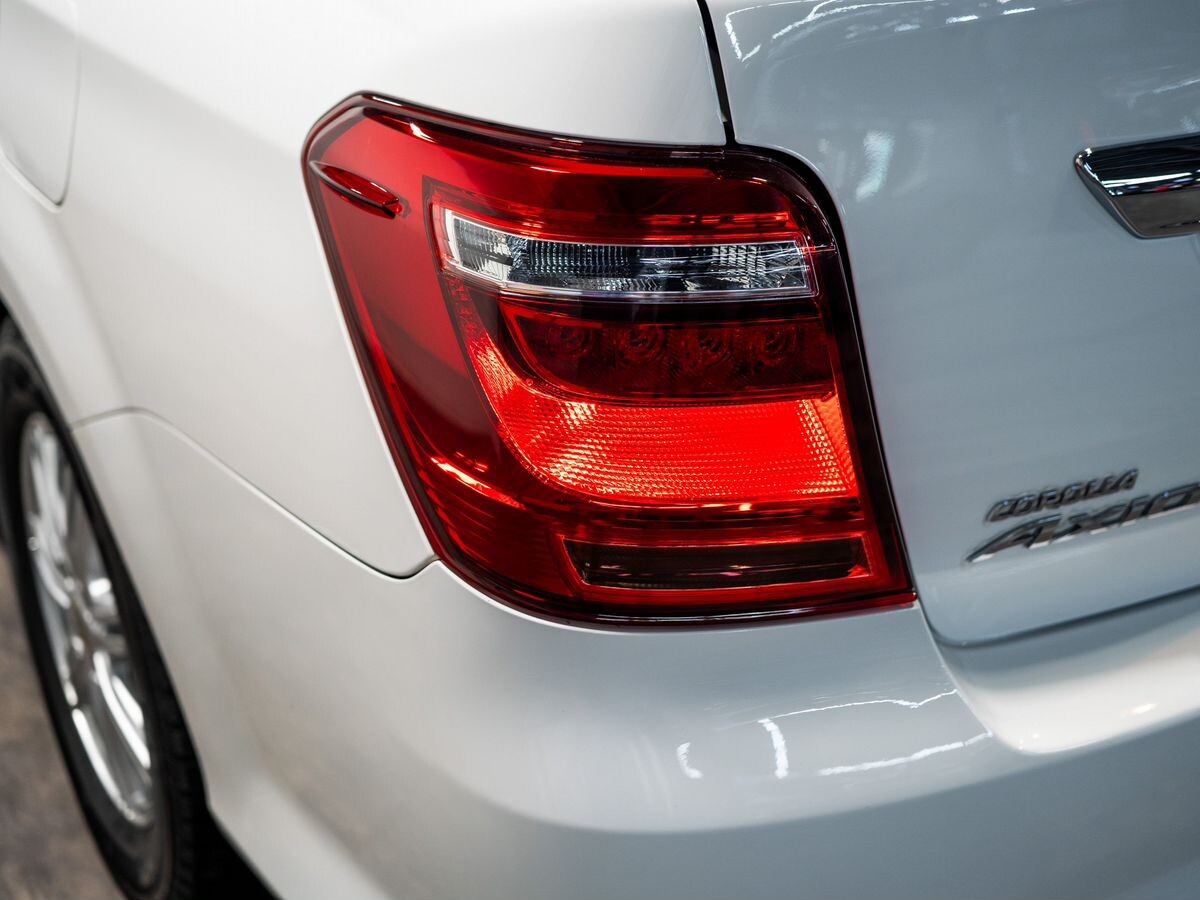 Toyota Corolla 2017 - фото автомобиля