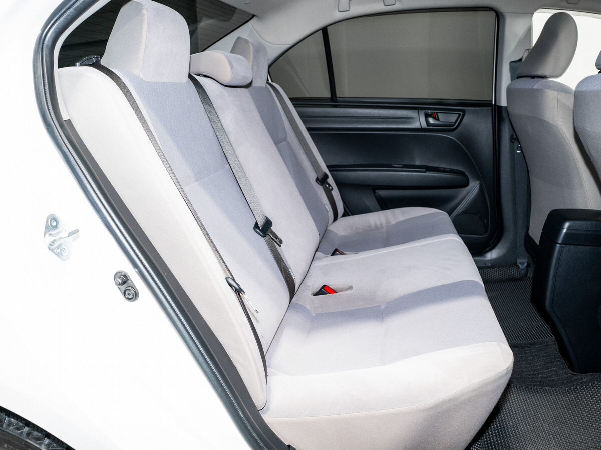 Toyota Corolla 2017 - фото автомобиля