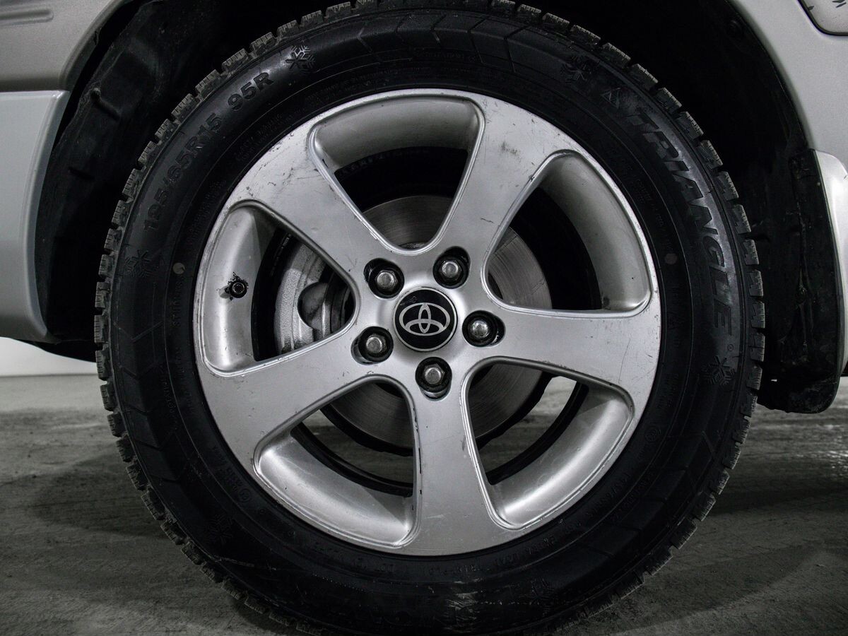 Toyota Corona 1997 - фото автомобиля