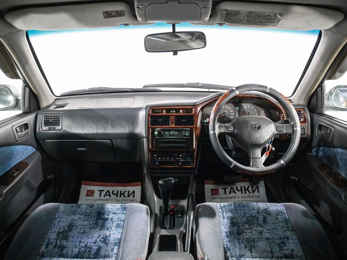 Toyota Corona 1997 - фото автомобиля