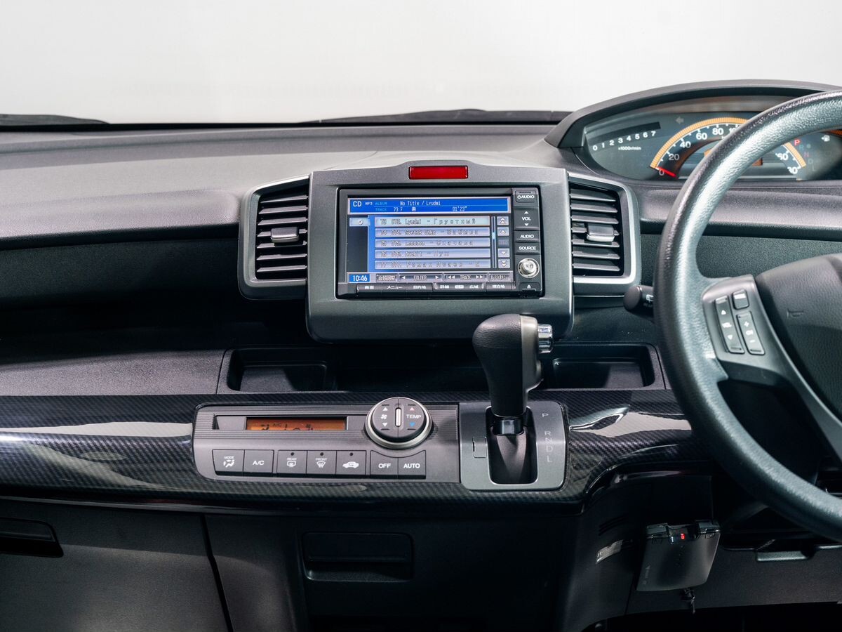 Honda Freed 2009 - фото автомобиля