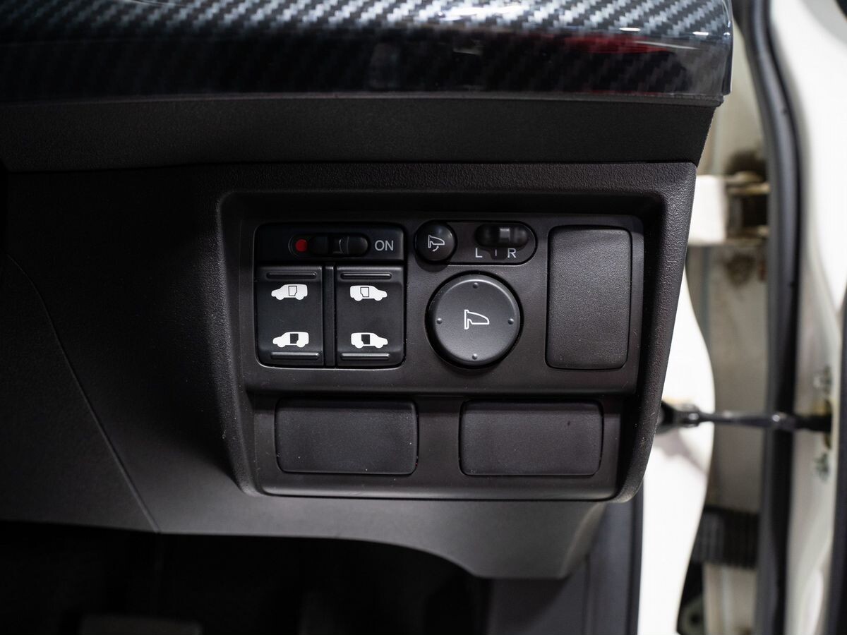 Honda Freed 2009 - фото автомобиля