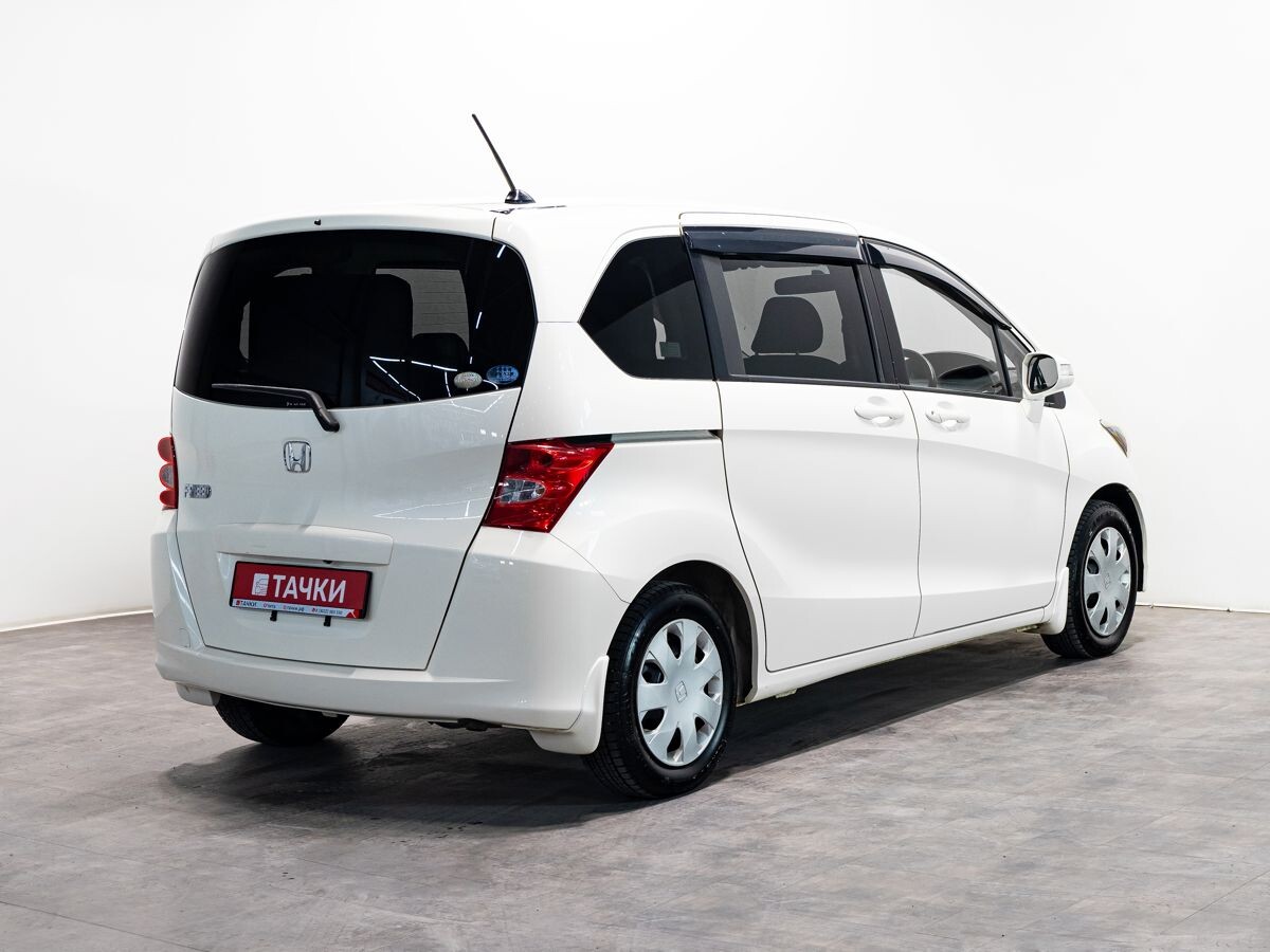 Honda Freed 2009 - фото автомобиля