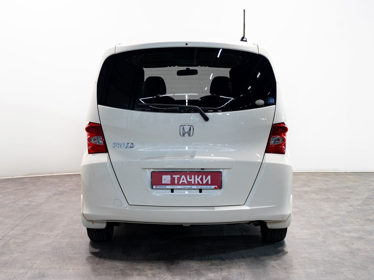 Honda Freed 2009 - фото автомобиля