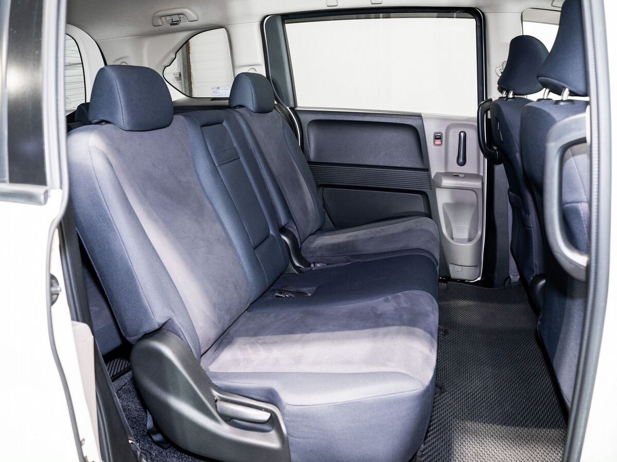 Honda Freed 2009 - фото автомобиля