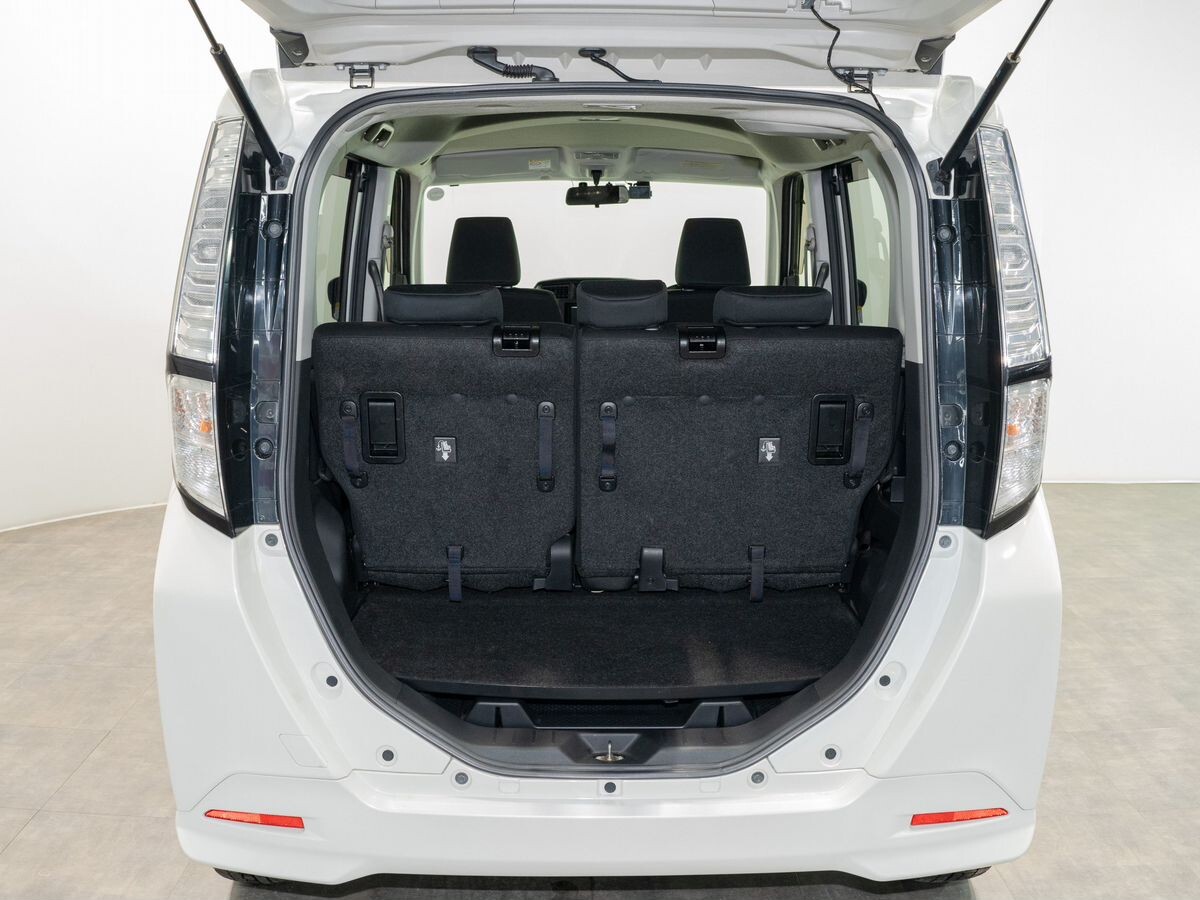 Toyota Tank 2018 - фото автомобиля