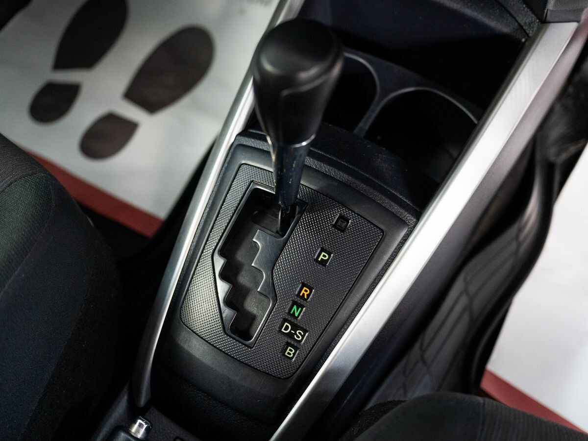 Toyota Corolla 2017 - фото автомобиля