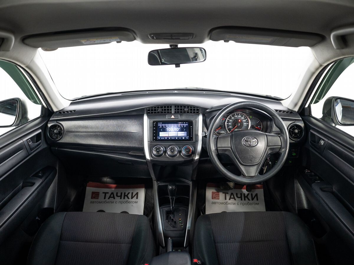 Toyota Corolla 2017 - фото автомобиля