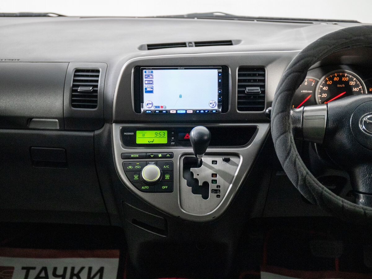 Toyota Wish 2007 - фото автомобиля