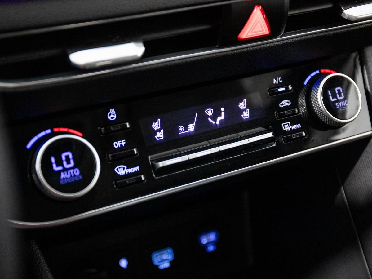 Hyundai Sonata 2020 - фото автомобиля