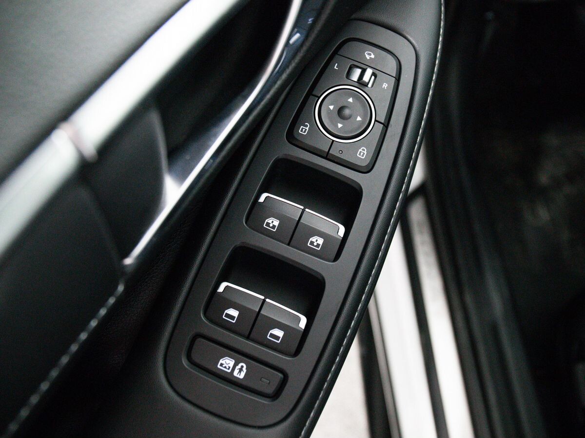 Hyundai Sonata 2020 - фото автомобиля