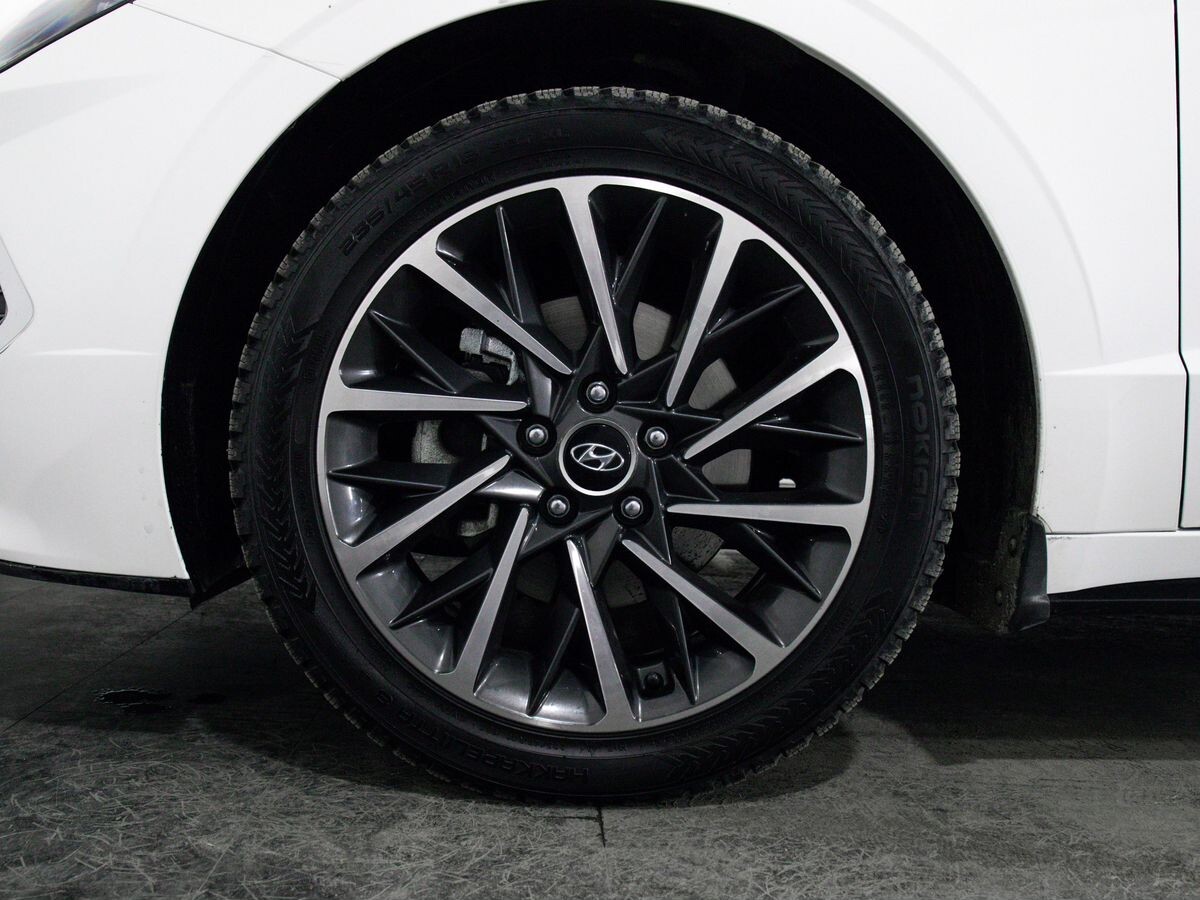 Hyundai Sonata 2020 - фото автомобиля