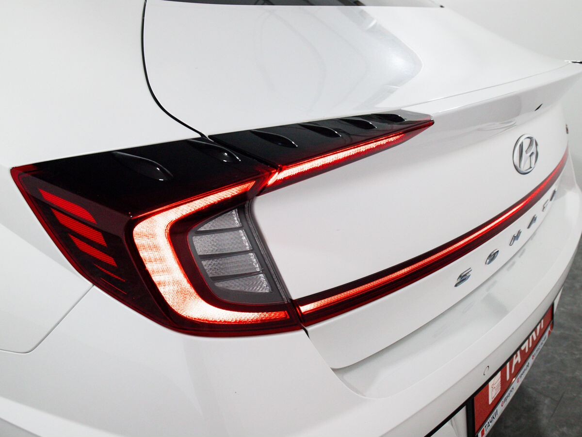 Hyundai Sonata 2020 - фото автомобиля