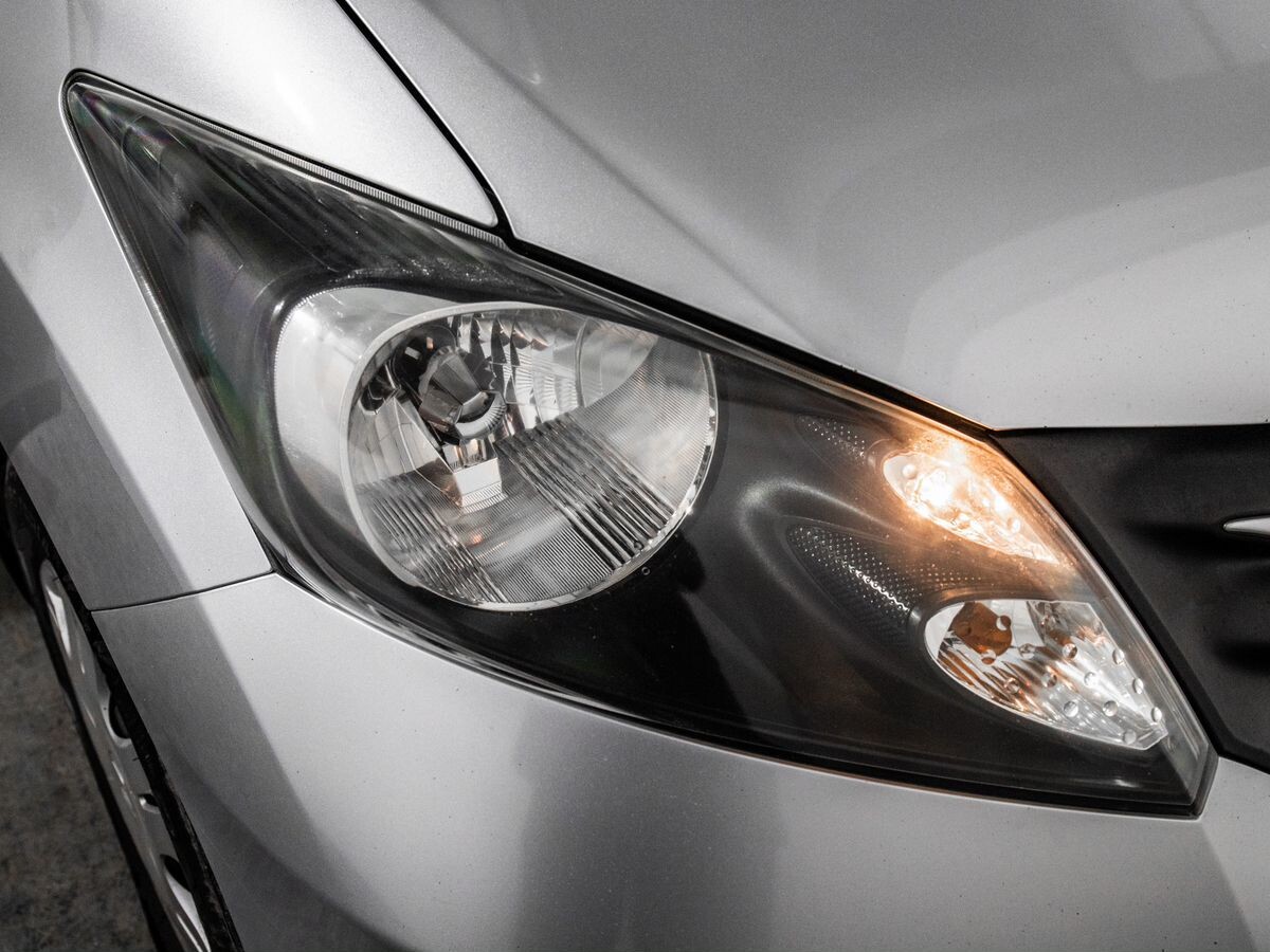 Honda Freed Spike 2010 - фото автомобиля