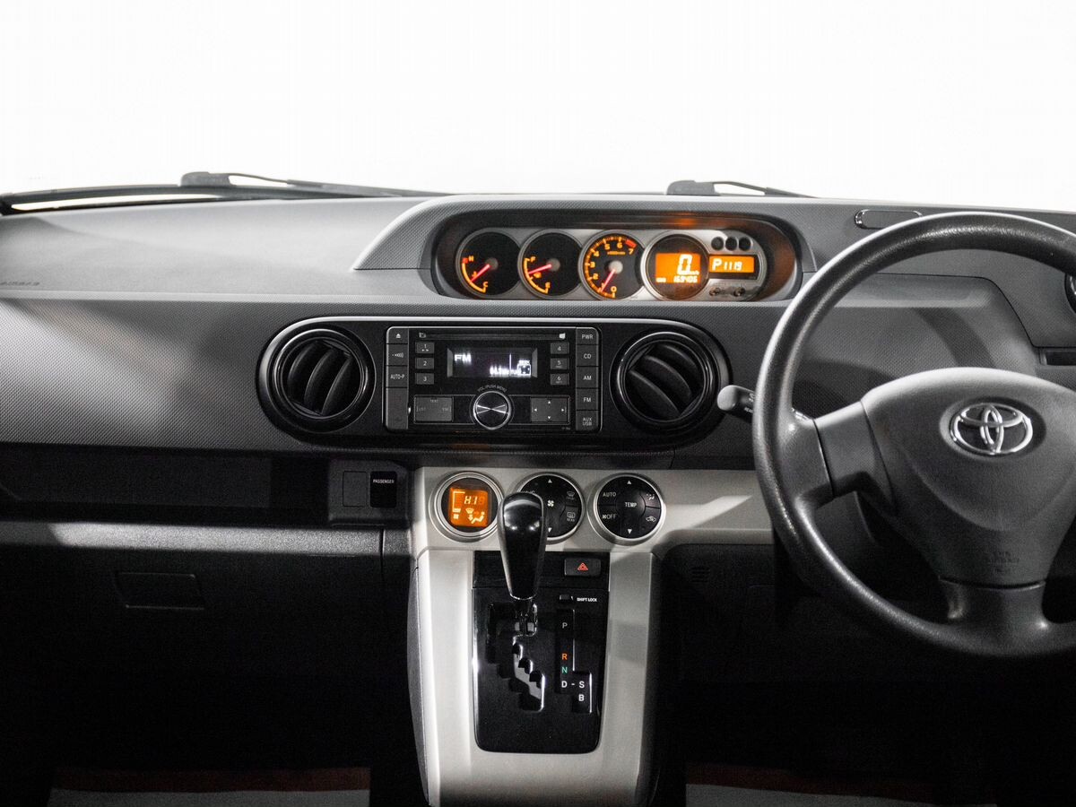 Toyota Corolla Rumion 2009 - фото автомобиля