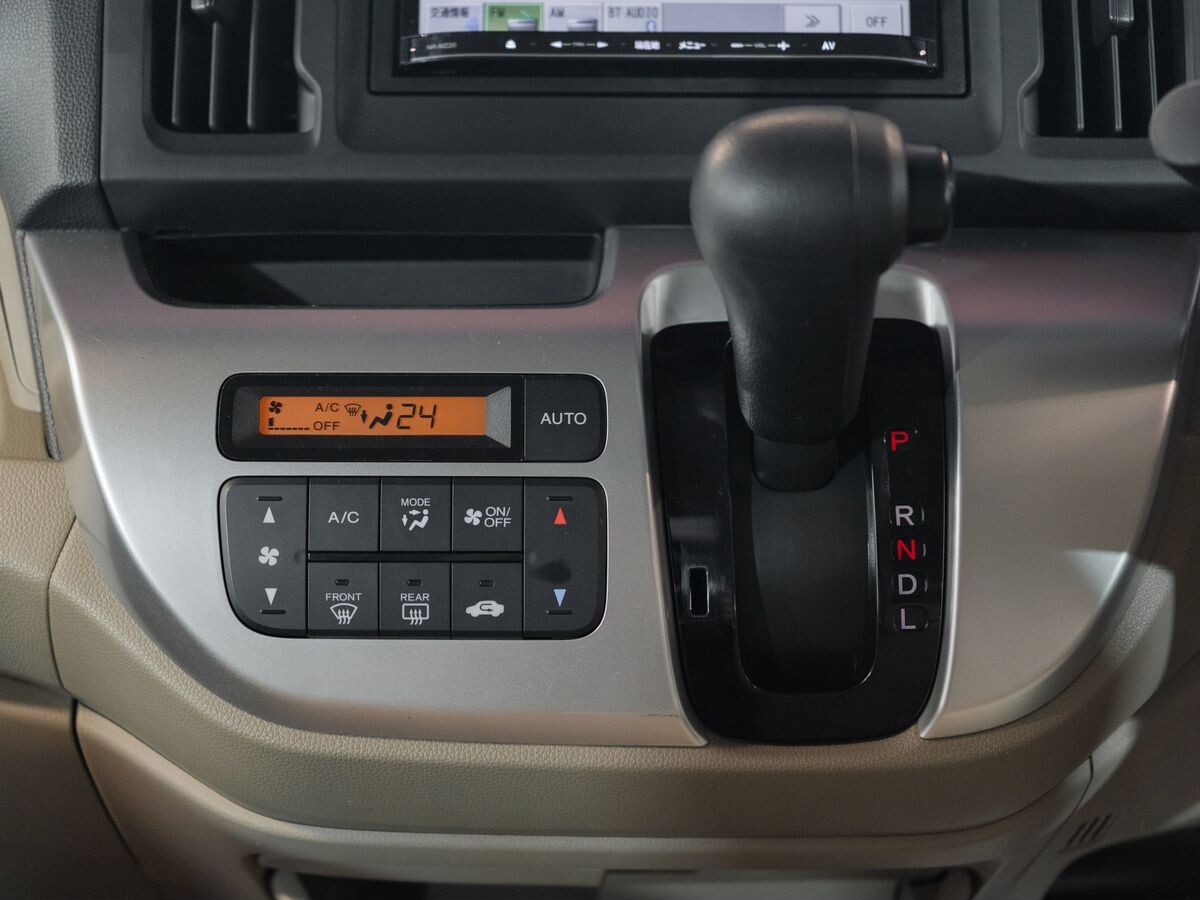 Honda N-WGN 2017 - фото автомобиля