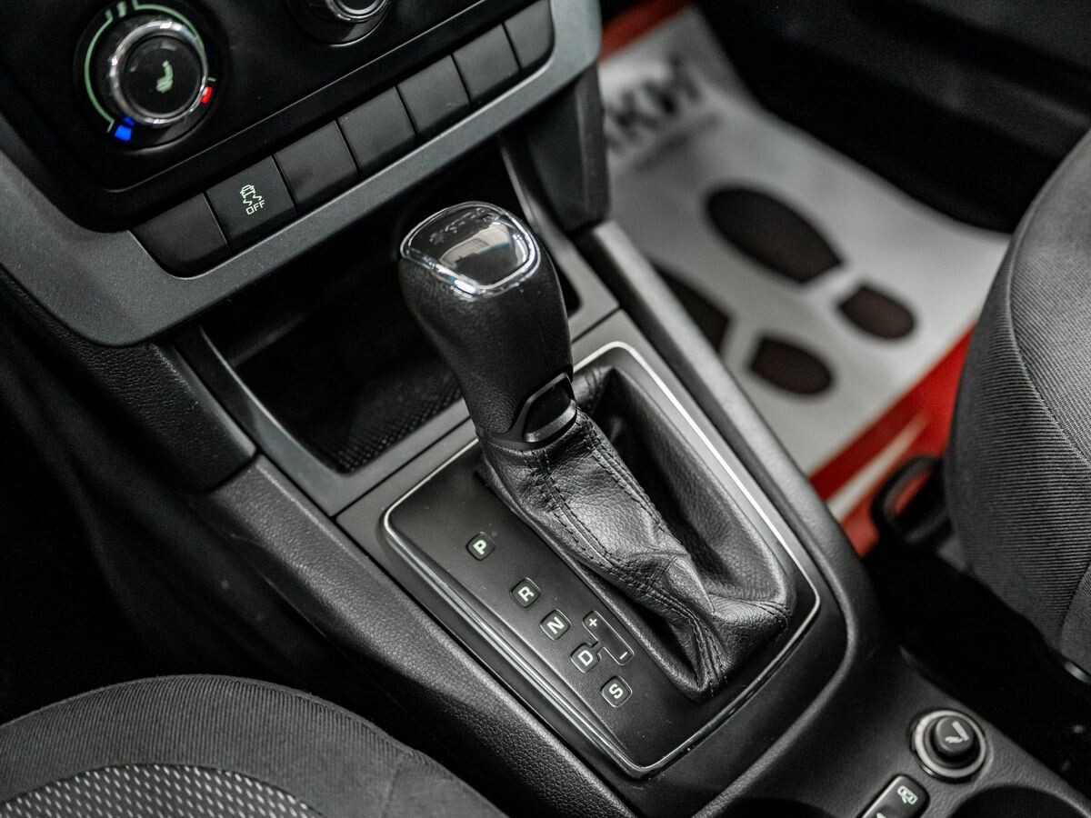 Skoda Yeti 2015 - фото автомобиля