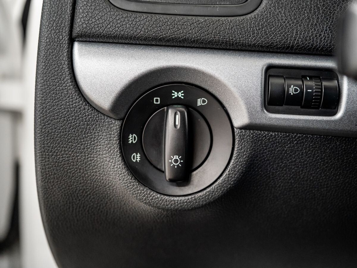 Skoda Yeti 2015 - фото автомобиля