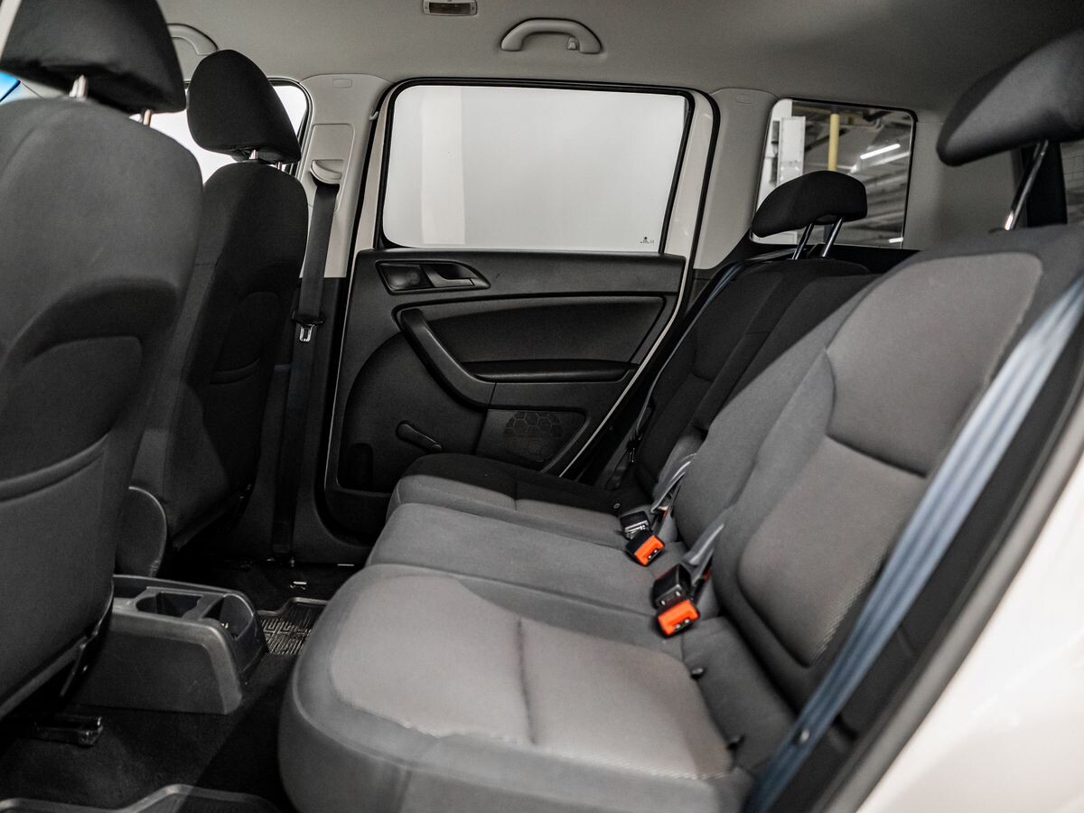 Skoda Yeti 2015 - фото автомобиля