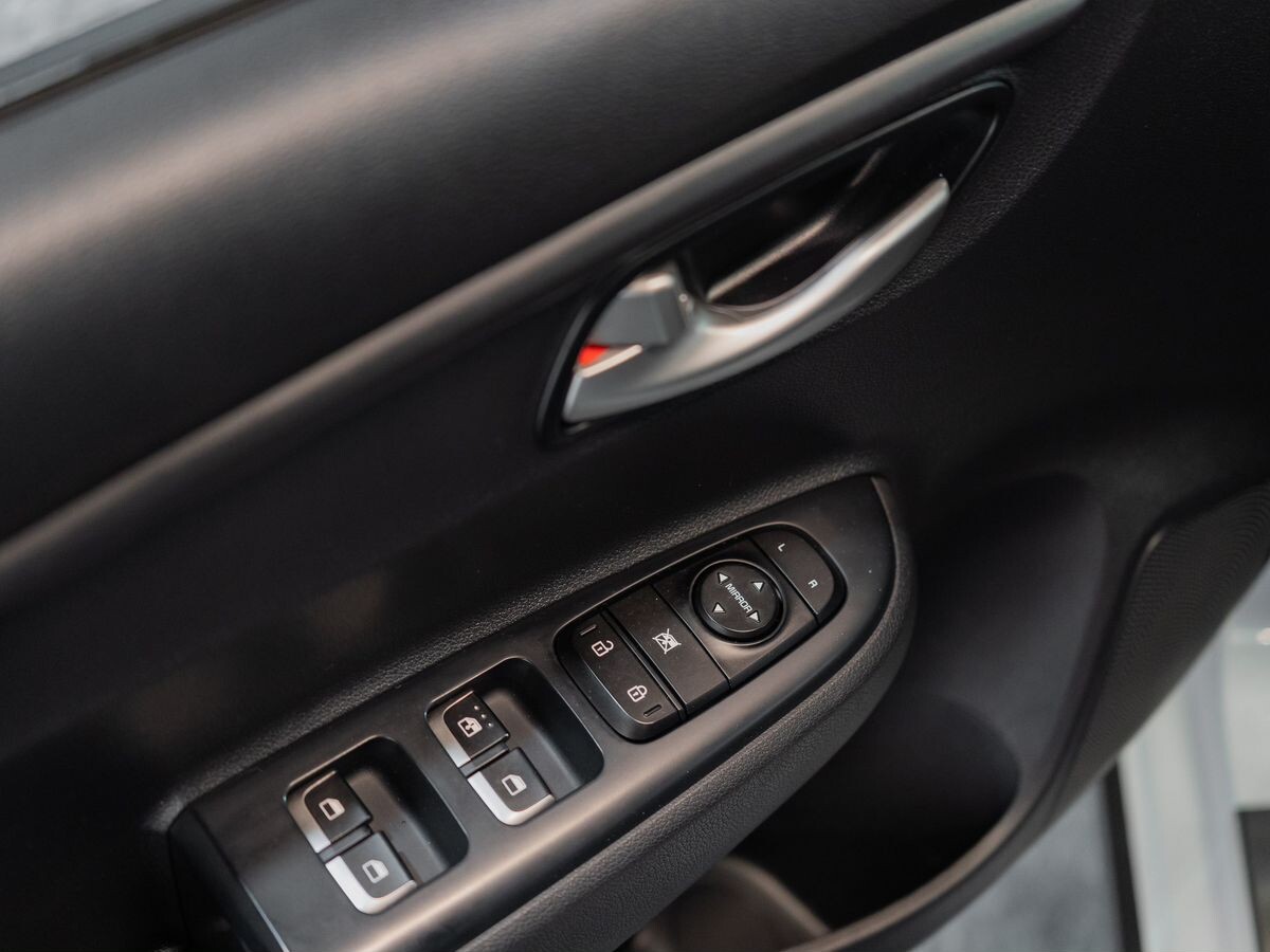 Kia Rio 2019 - фото автомобиля