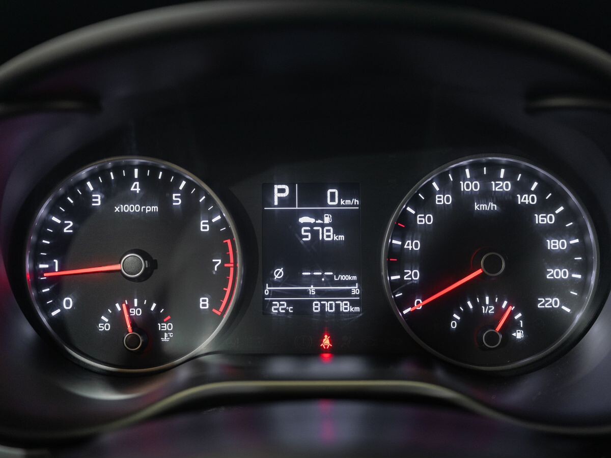 Kia Rio 2019 - фото автомобиля