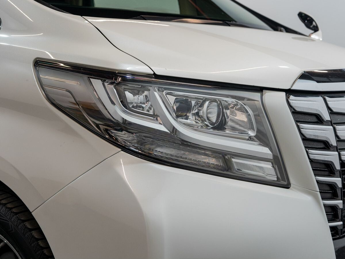 Toyota Alphard 2015 - фото автомобиля