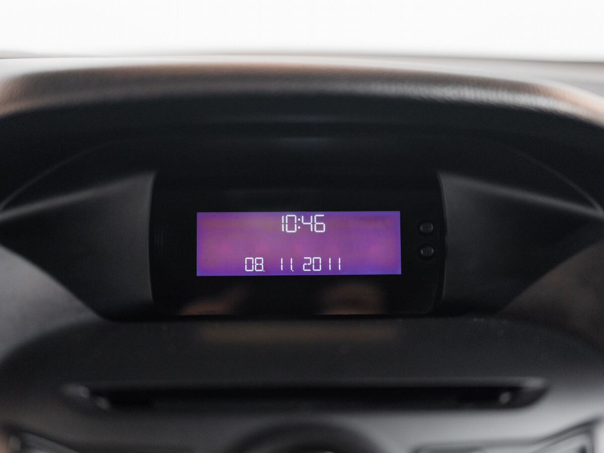 Ford Focus 2011 - фото автомобиля