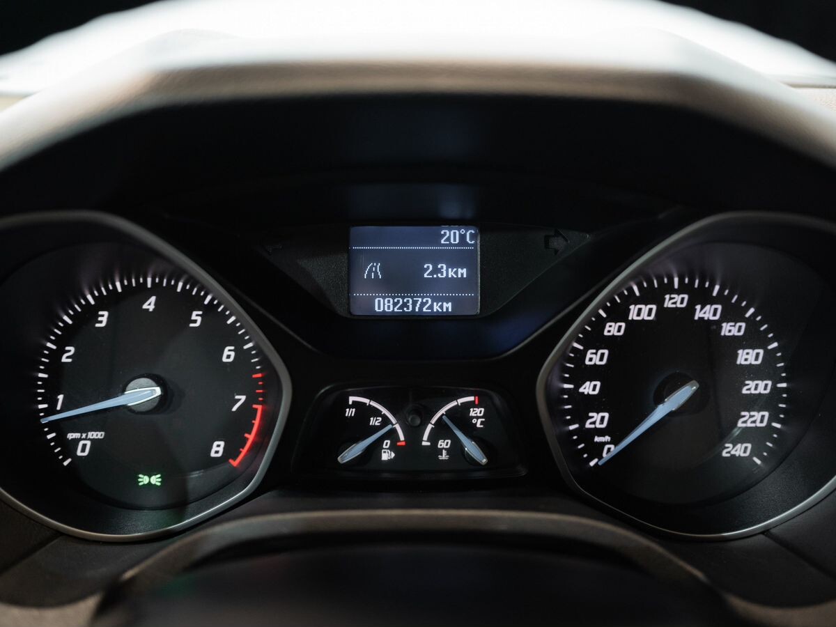 Ford Focus 2011 - фото автомобиля