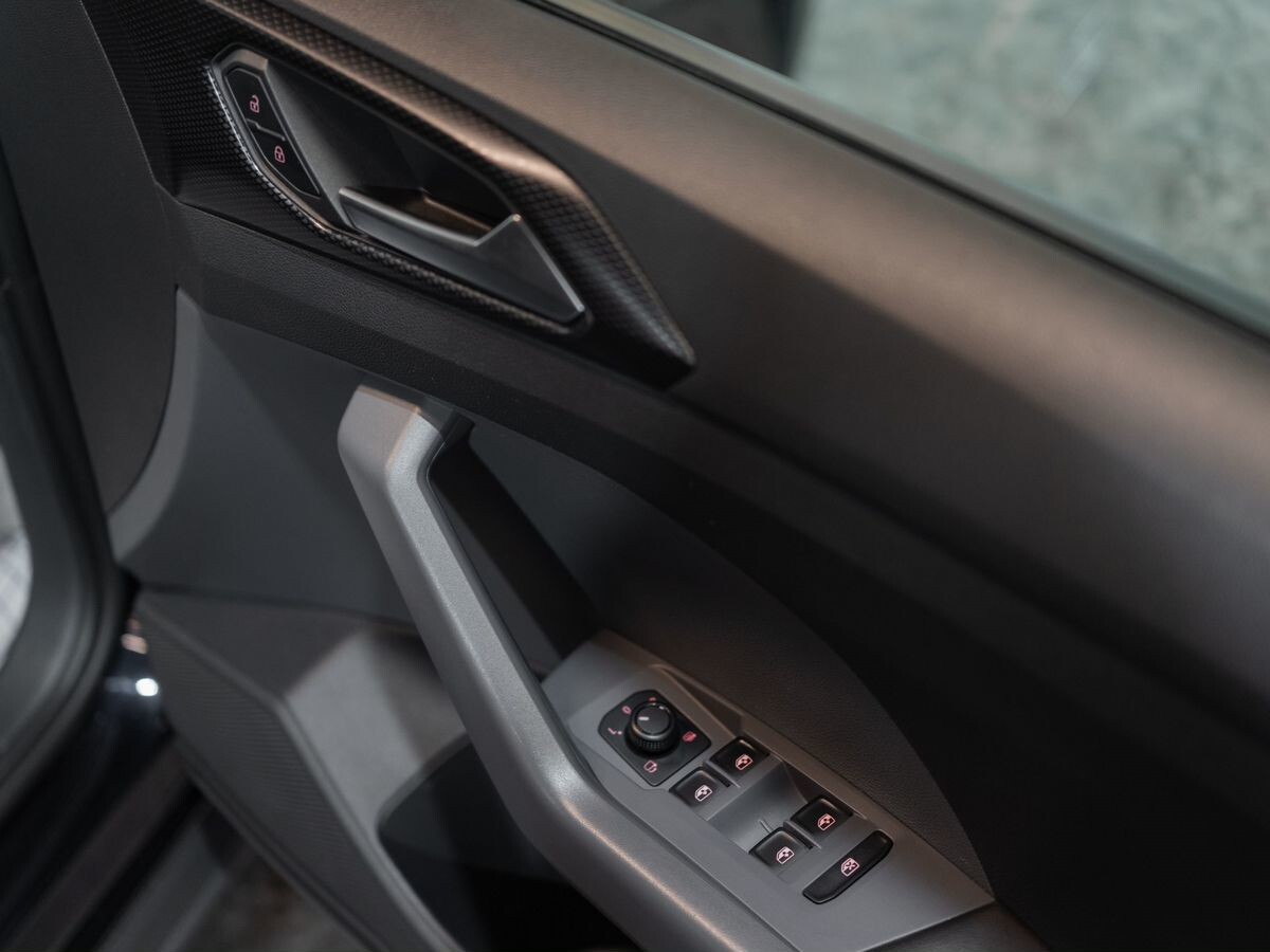 Volkswagen T-Cross 2019 - фото автомобиля