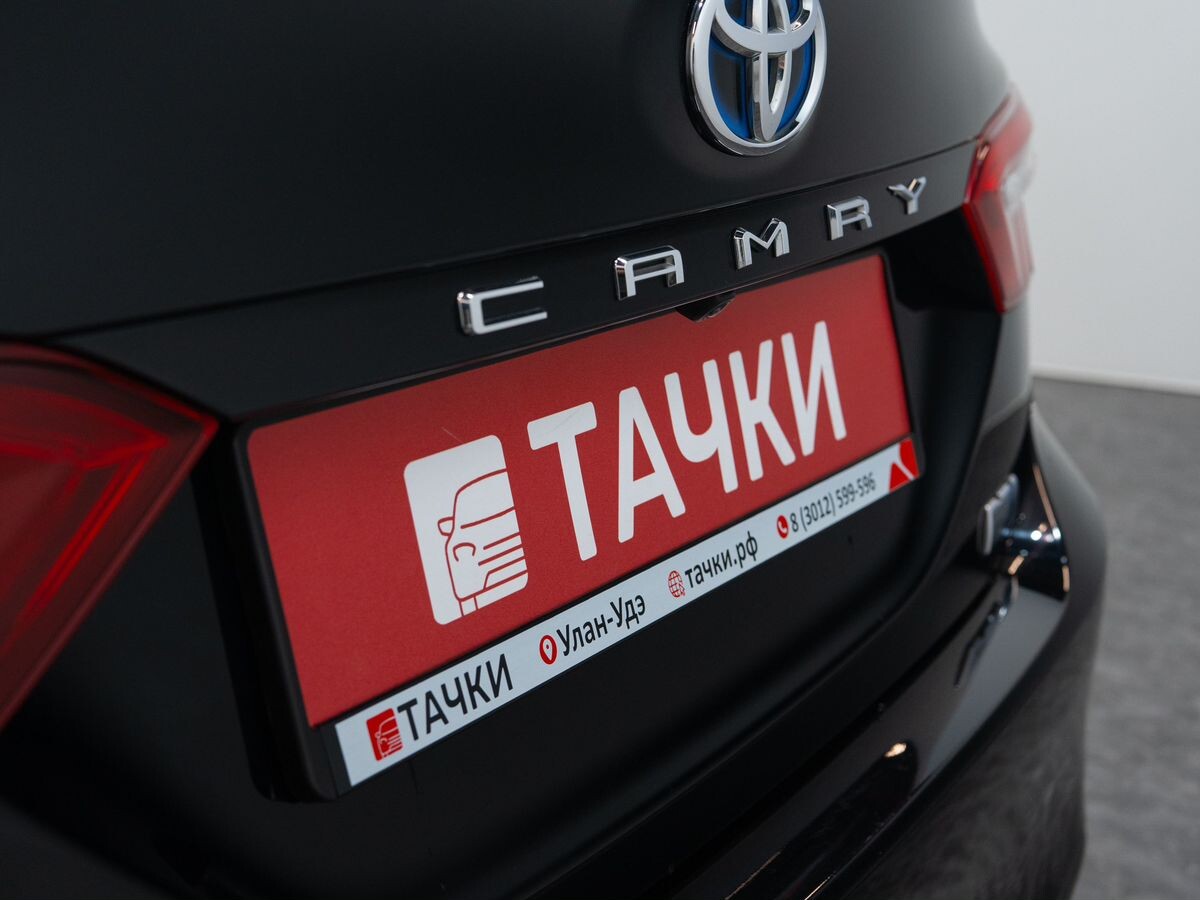 Toyota Camry 2017 - фото автомобиля