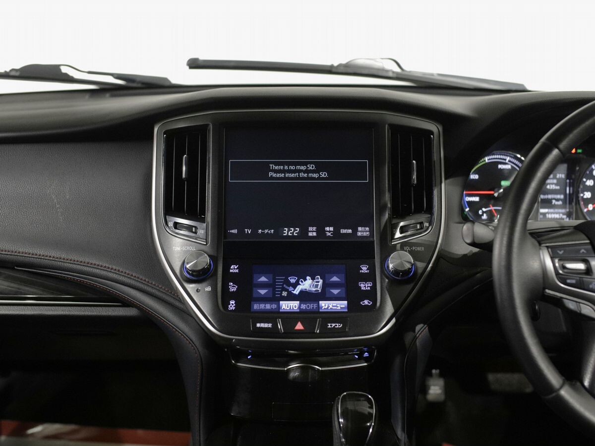 Toyota Crown 2017 - фото автомобиля