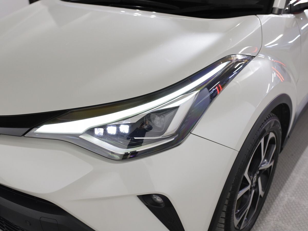 Toyota C-HR 2020 - фото автомобиля