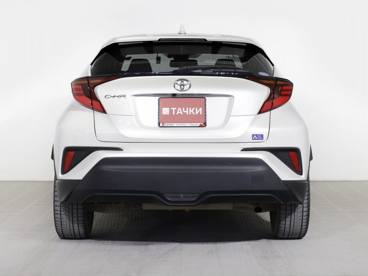 Toyota C-HR 2020 - фото автомобиля