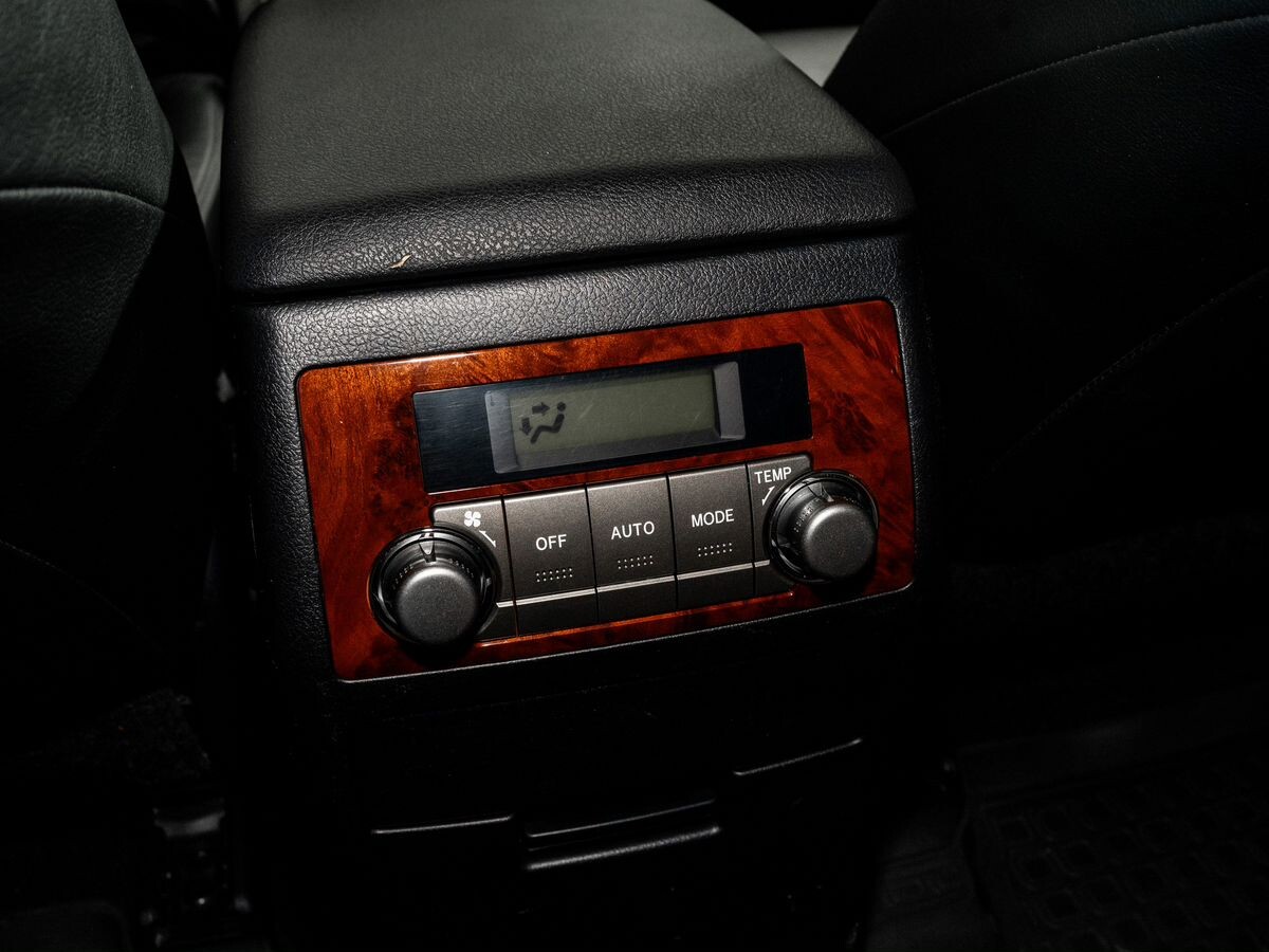 Toyota Highlander 2011 - фото автомобиля