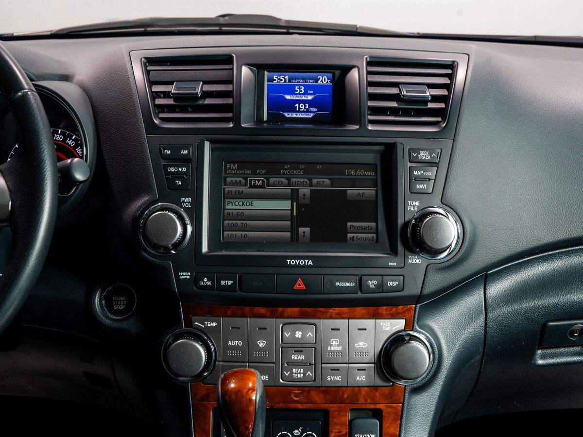 Toyota Highlander 2011 - фото автомобиля