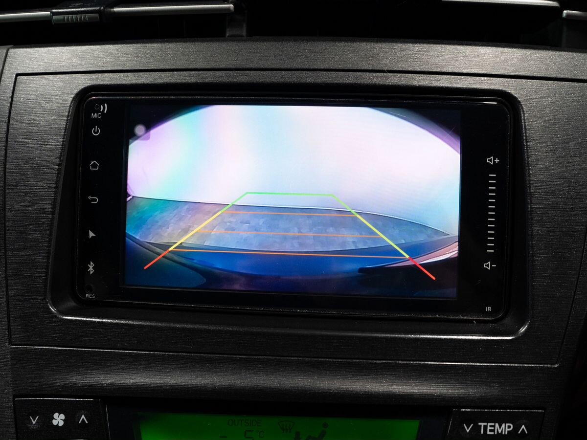 Toyota Prius 2010 - фото автомобиля