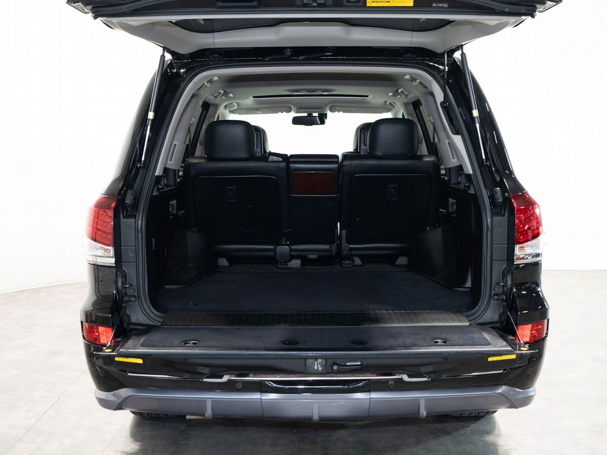 Lexus LX 2012 - фото автомобиля