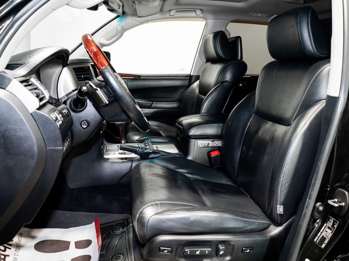 Lexus LX 2012 - фото автомобиля