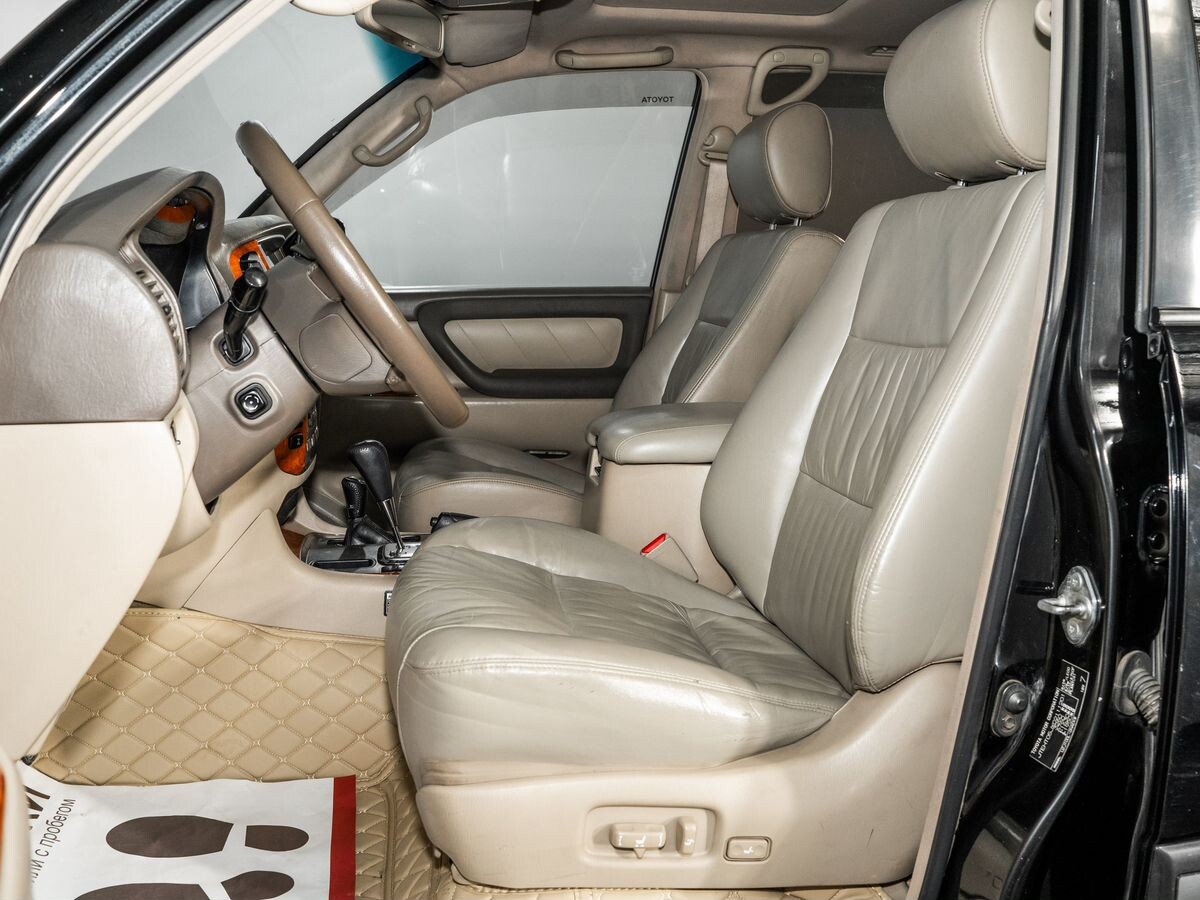 Toyota Land Cruiser 2007 - фото автомобиля